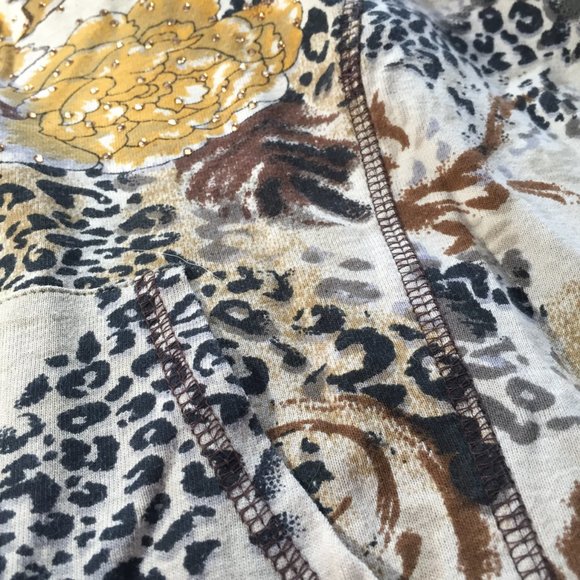 Arvanti Light Hoody Gold Floral Beaded 1XL - Picture 11 of 11